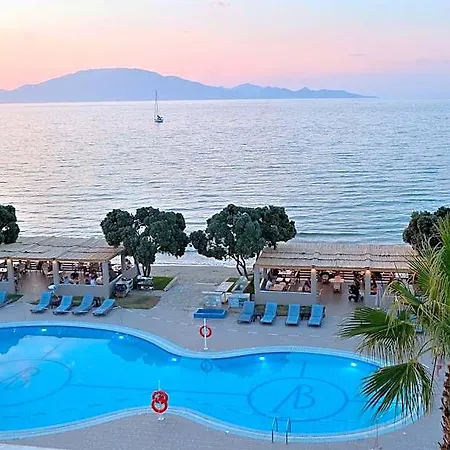 ホテル Alykanas Grand By Zante Plaza